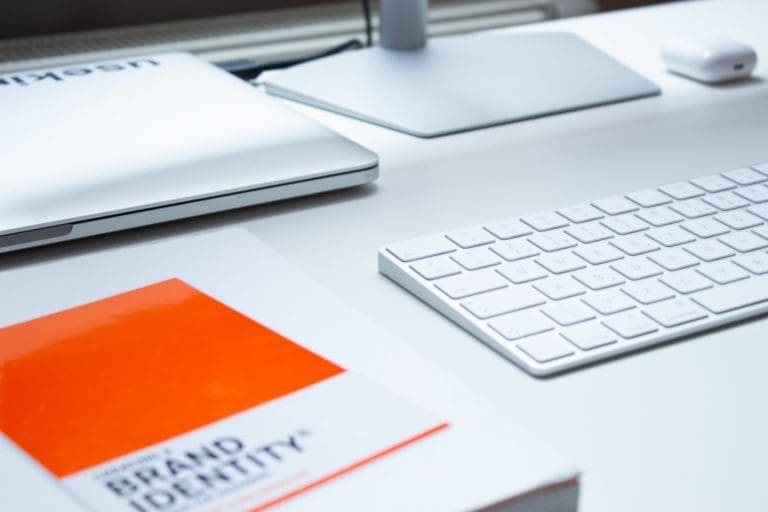 VERBAL BRANDING EN VERBAL IDENTITY-content marketing-varamedia