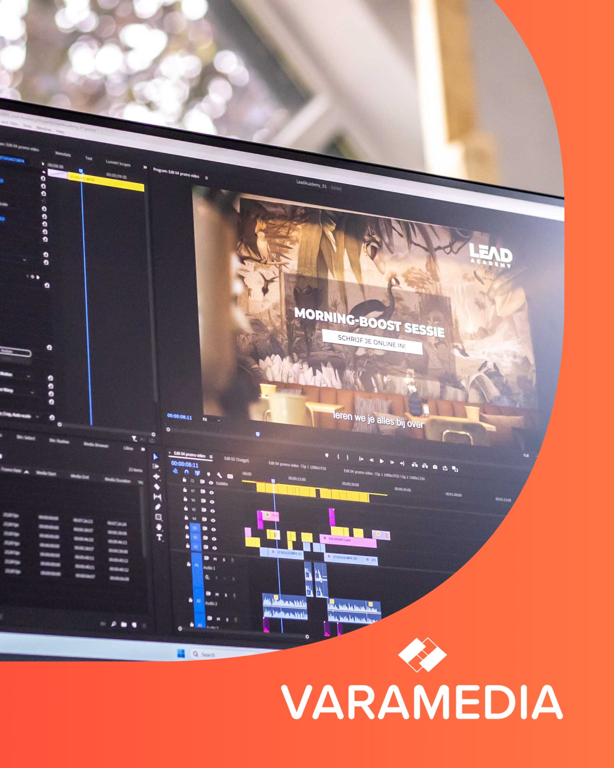 Videobewerking in Adobe Premiere Pro op een monitor voor YouTube advertentie