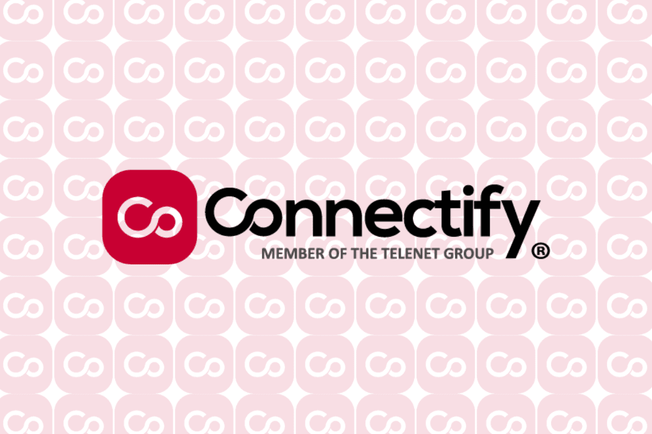Logo van Connectify, member of the Telenet Group, op roze achtergrond